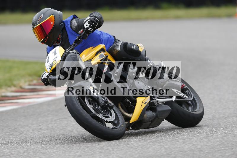 Archiv-2025/06 18.04.2025 Speer Racing ADR/Gruppe gelb/11